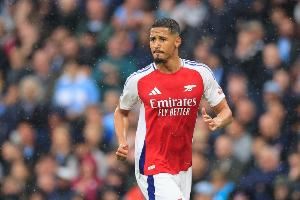 萨利巴：希望续约&正与俱乐部沟通 相信约克雷斯能帮我们赢得奖杯