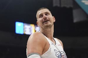 给新进联盟的球员什么建议？约基奇：听教练的话直到你成功为止