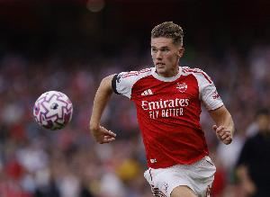 身高1米89！约克雷斯近45粒联赛进球没有头球破门