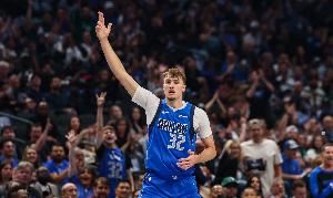 张佳玮：之前有浓眉遮风挡雨 今天是弗拉格真正的成人礼