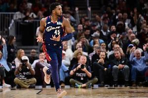 米切尔谈取胜：意志力的较量 为莫布里汤姆林点赞 我们要相信过程